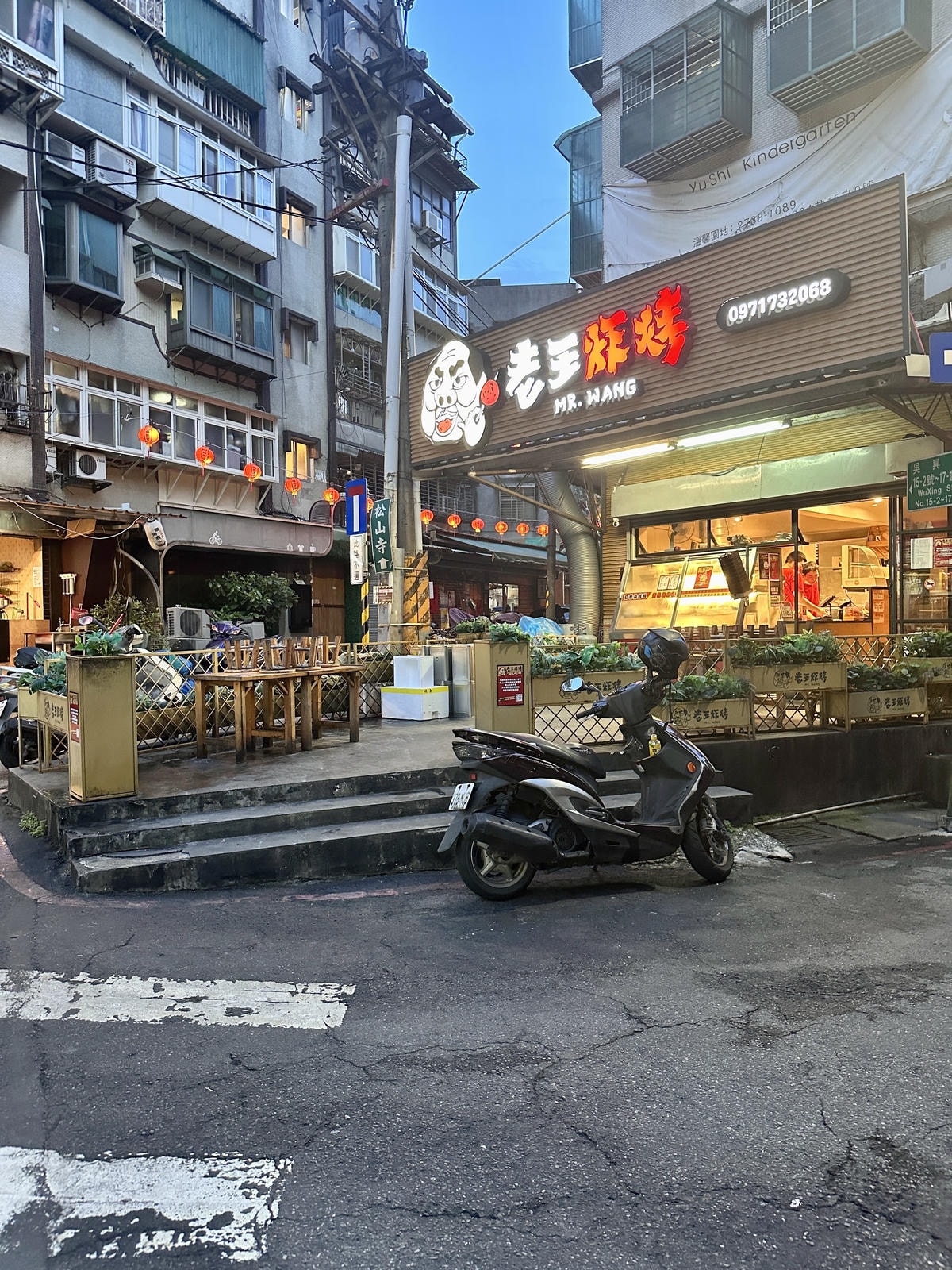 20250926-x8l6i