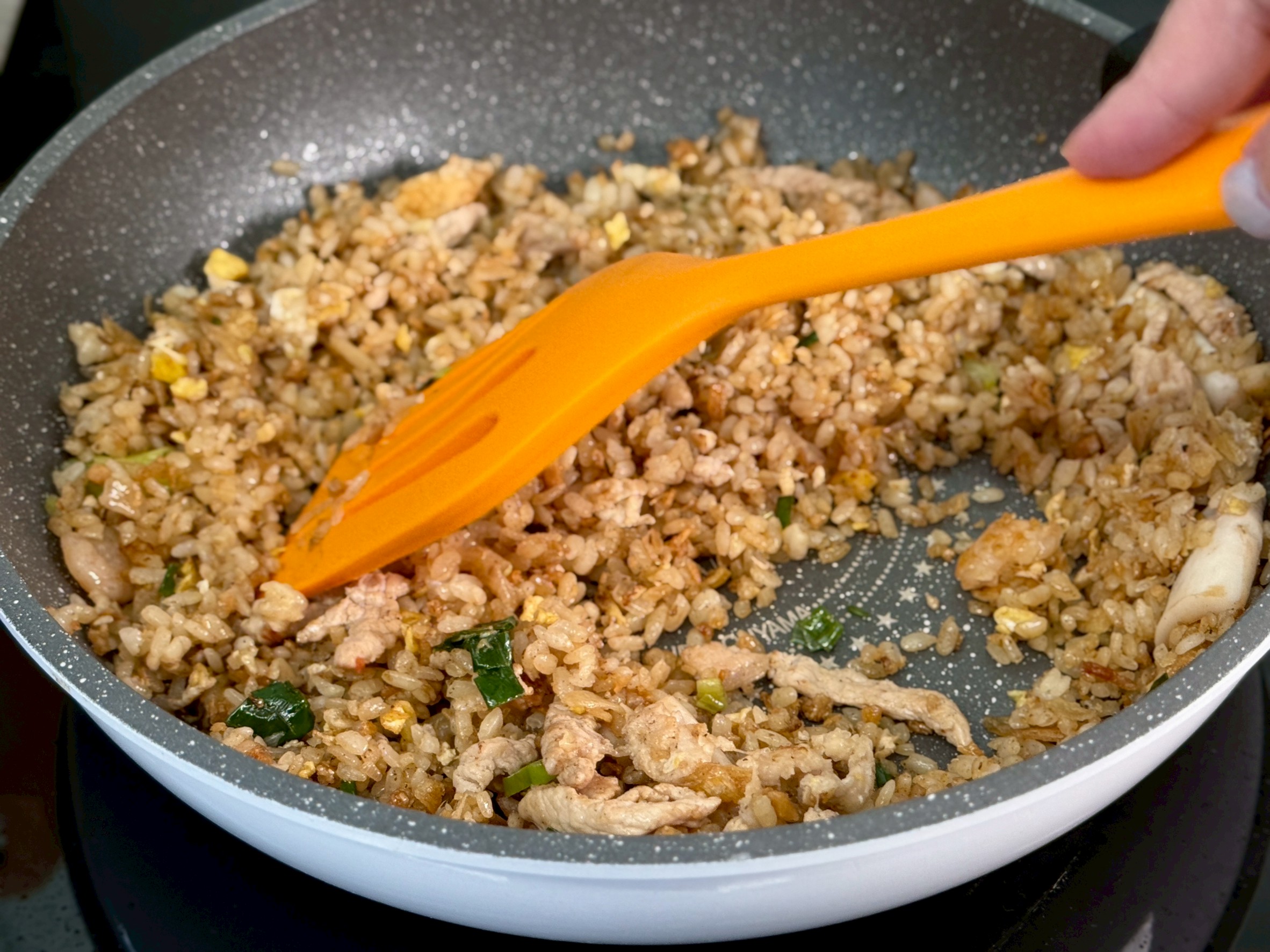 【冊子生活購】不用出門排隊也能做出國宴御用排骨!鐵路排骨便當推手李玉霞傳奇排骨,廚房新手也能秒變大廚! - 第3張圖