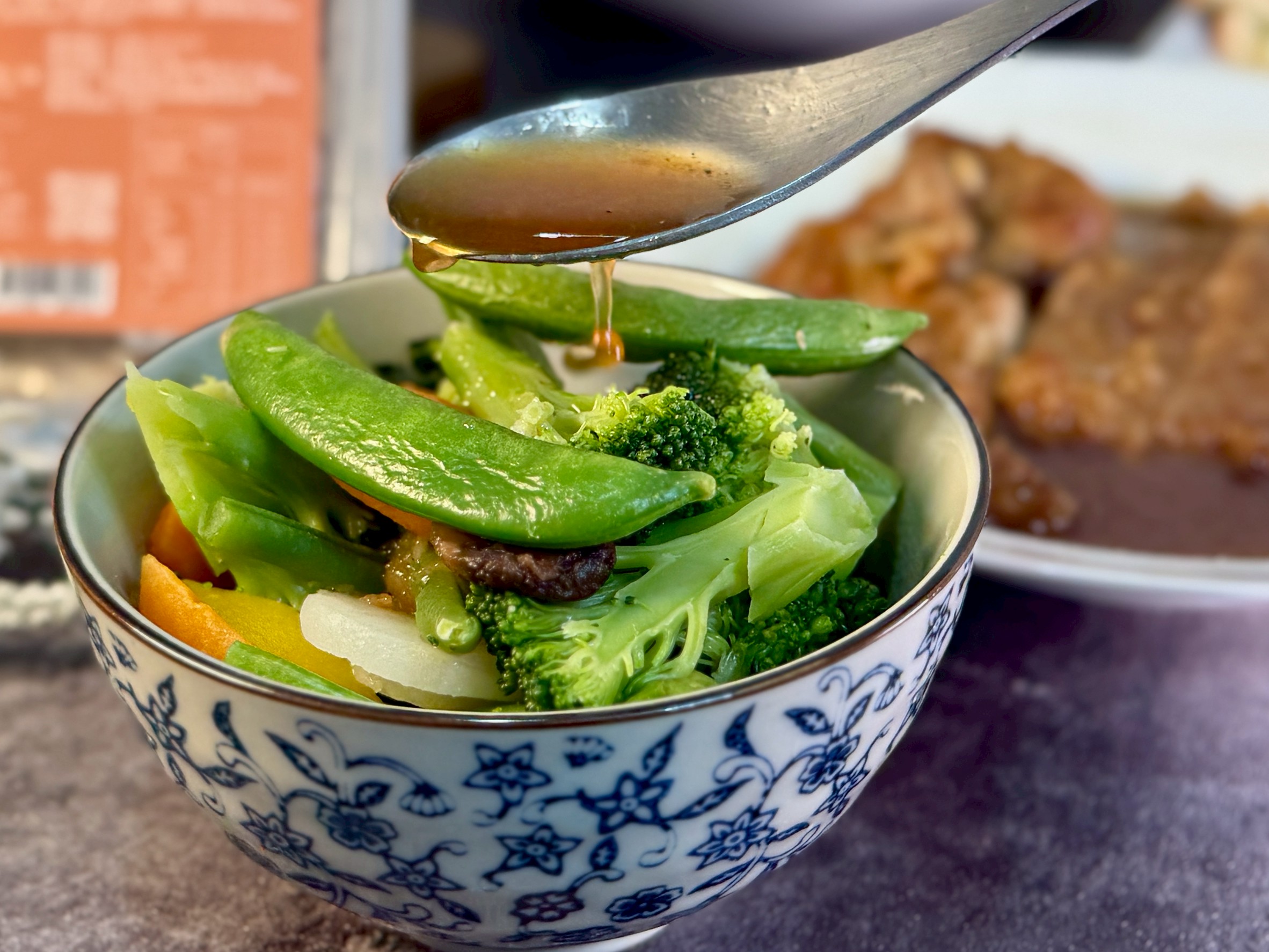 【冊子生活購】不用出門排隊也能做出國宴御用排骨!鐵路排骨便當推手李玉霞傳奇排骨,廚房新手也能秒變大廚! - 第15張圖