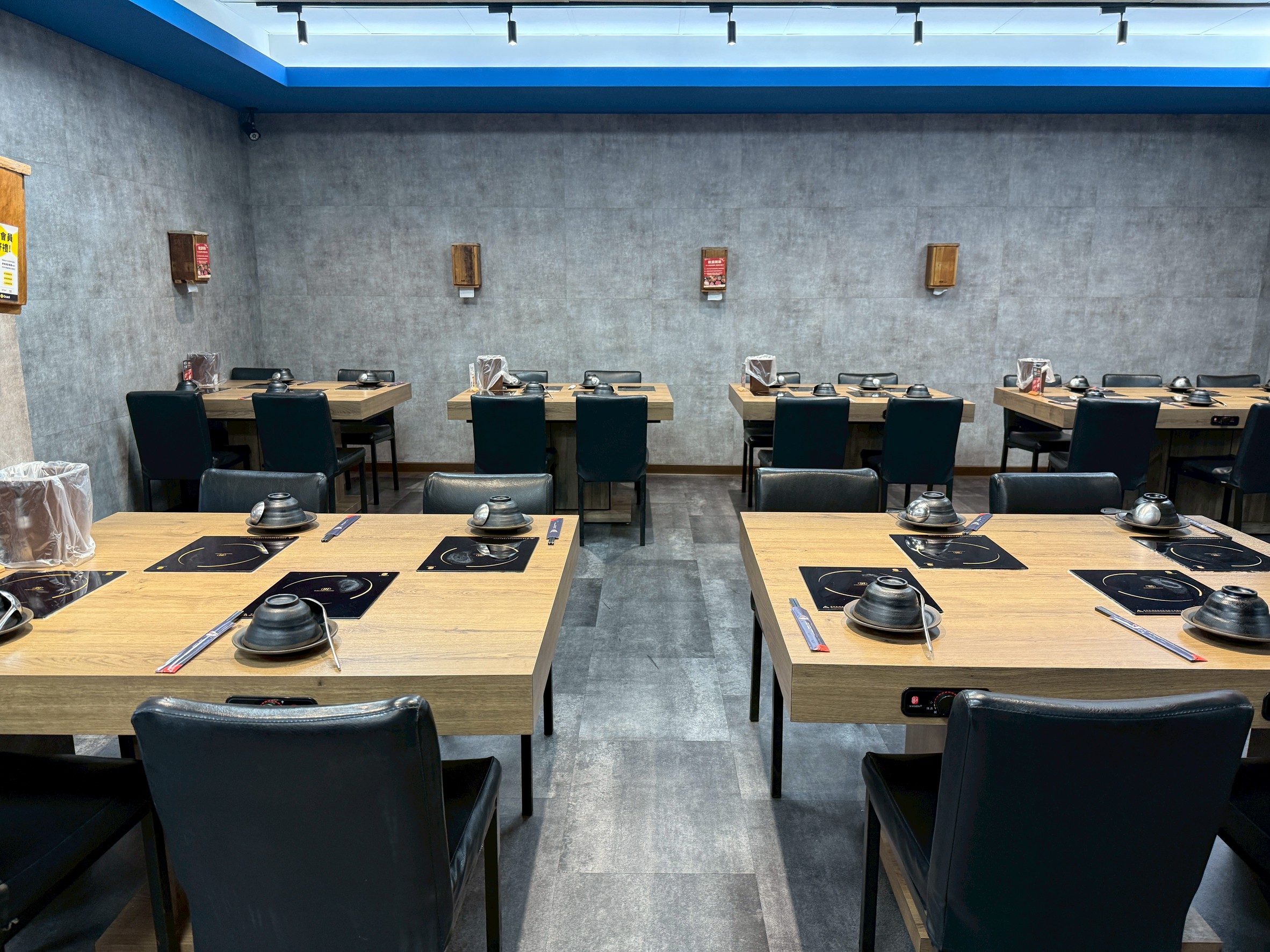 【桃園火鍋推薦】饗點鍋精緻鍋物桃園成功店:18盎司浮誇極寵和牛 + 巨龍龍蝦海陸拼盤還有蔬菜飲料冰淇淋水果自助吧吃到飽 - 第6張圖