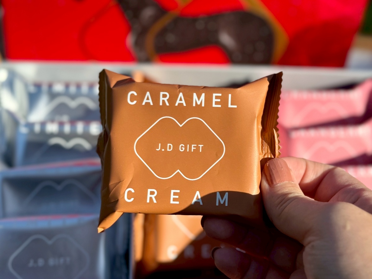 【2026春節禮盒推薦】簡單李:神級奶油夾心餅乾馬年過年禮盒「馭馬歸真」:不只是餅乾,是勇敢與祝福的油畫藝術品! - 第13張圖