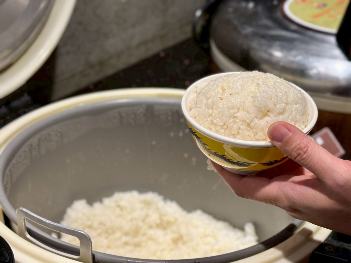 【台北西門火鍋推薦】問鼎 ‧ 皇上吉祥 宮廷火鍋霸氣大升級︱單點及套餐低消$600不分平假日用餐不限時嗨翻天!全台最長酒牆、哈根達斯無限吃 - 第10張圖 【台北西門火鍋推薦】問鼎 ‧ 皇上吉祥 宮廷火鍋霸氣大升級︱單點及套餐低消$600不分平假日用餐不限時嗨翻天!全台最長酒牆、哈根達斯無限吃