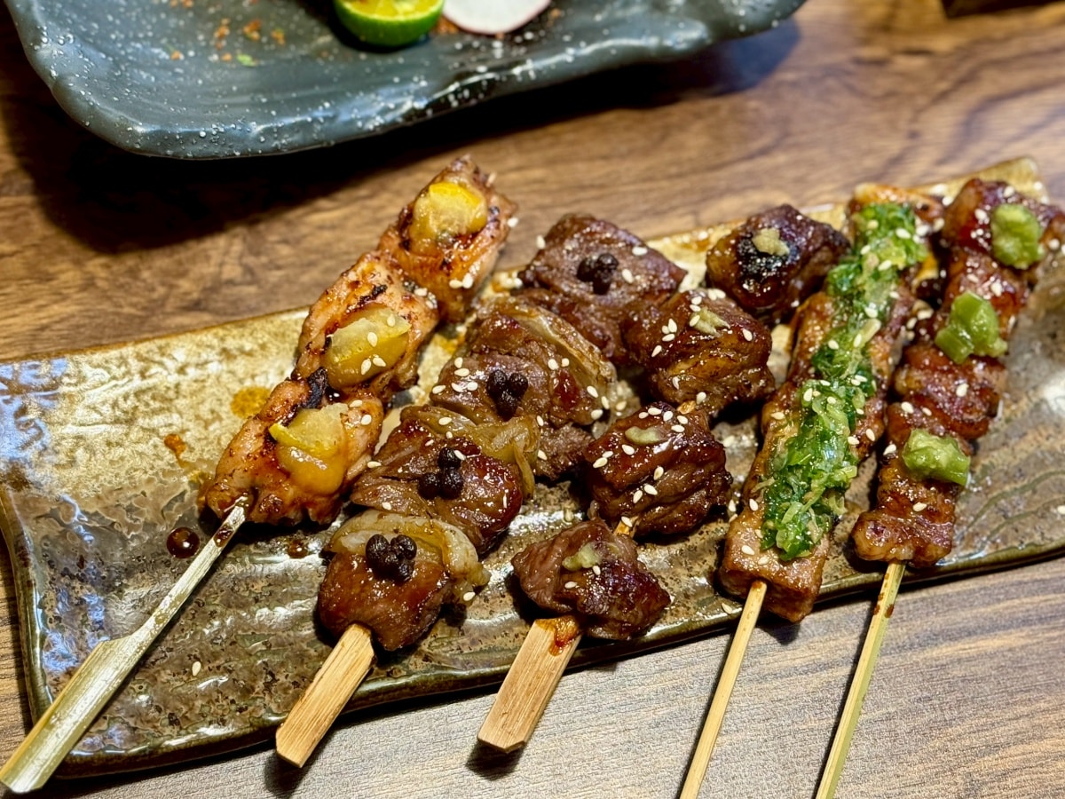 【林口美食推薦】河原町酒場新開幕!絕美日式氛圍、新鮮豪華生魚片、創意日式料理與串燒營業到凌晨,宵夜約會聚餐微醺首選 - 第18張圖 【林口美食推薦】河原町酒場新開幕!絕美日式氛圍、新鮮豪華生魚片、創意日式料理與串燒營業到凌晨,宵夜約會聚餐微醺首選