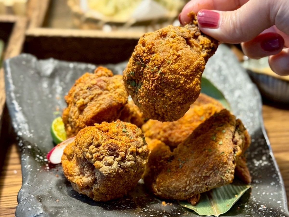 【林口美食推薦】河原町酒場新開幕!絕美日式氛圍、新鮮豪華生魚片、創意日式料理與串燒營業到凌晨,宵夜約會聚餐微醺首選 - 第10張圖 【林口美食推薦】河原町酒場新開幕!絕美日式氛圍、新鮮豪華生魚片、創意日式料理與串燒營業到凌晨,宵夜約會聚餐微醺首選