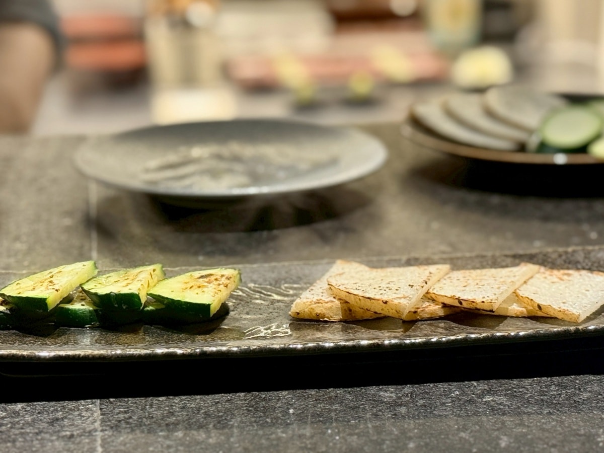 【台北頂級燒肉推薦】碳探和牛專門店：老饕必吃專業代烤碳火燒肉、70年老宅僅 12 席！海膽握壽司、和牛三明治，台北約會慶生聚餐推薦