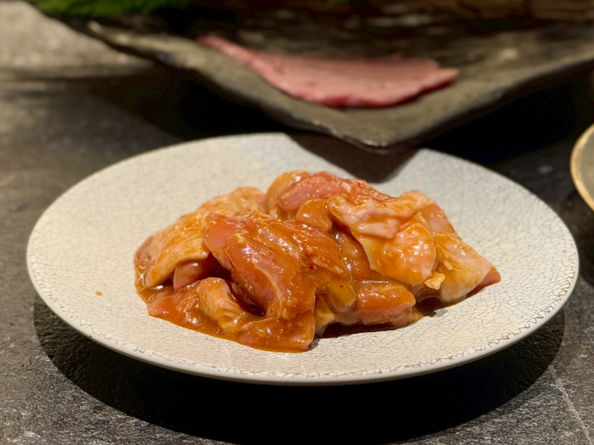 【台北頂級燒肉推薦】碳探和牛專門店：老饕必吃專業代烤碳火燒肉、70年老宅僅 12 席！海膽握壽司、和牛三明治，台北約會慶生聚餐推薦