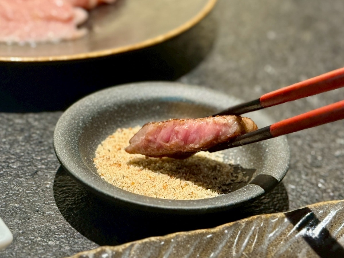 【台北頂級燒肉推薦】碳探和牛專門店：老饕必吃專業代烤碳火燒肉、70年老宅僅 12 席！海膽握壽司、和牛三明治，台北約會慶生聚餐推薦