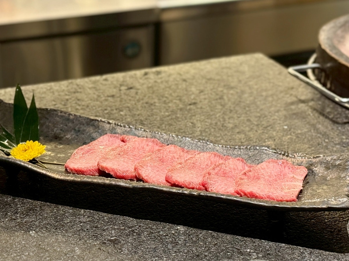 【台北頂級燒肉推薦】碳探和牛專門店：老饕必吃專業代烤碳火燒肉、70年老宅僅 12 席！海膽握壽司、和牛三明治，台北約會慶生聚餐推薦