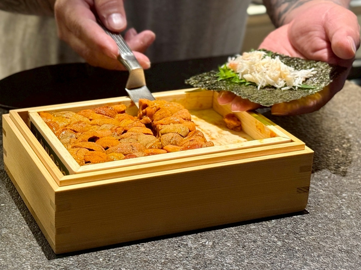 【台北頂級燒肉推薦】碳探和牛專門店：老饕必吃專業代烤碳火燒肉、70年老宅僅 12 席！海膽握壽司、和牛三明治，台北約會慶生聚餐推薦