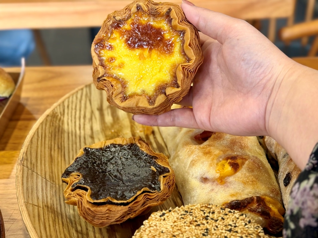 【新店美食】山崴烘焙寶橋店盛大開幕!三座世界麵包冠軍獎座坐鎮,必吃「鐵定旺」、千層蛋塔全攻略 - 第9張圖 【新店美食】山崴烘焙寶橋店盛大開幕!三座世界麵包冠軍獎座坐鎮,必吃「鐵定旺」、千層蛋塔全攻略