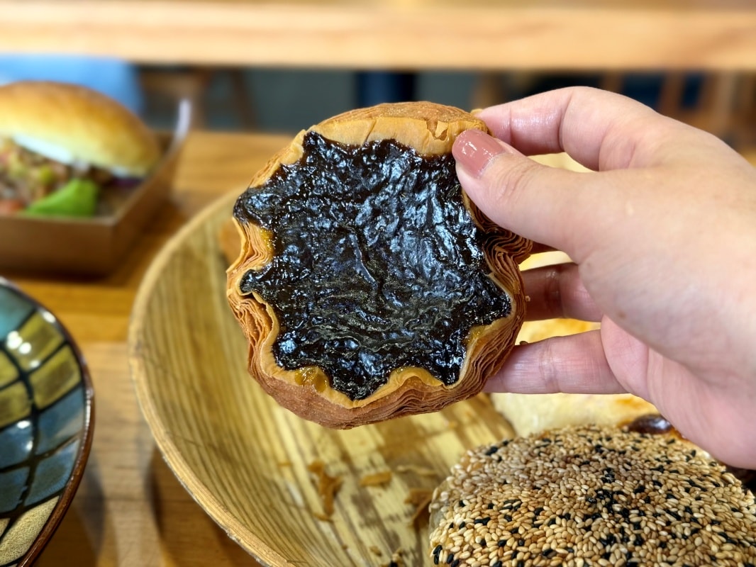 【新店美食】山崴烘焙寶橋店盛大開幕!三座世界麵包冠軍獎座坐鎮,必吃「鐵定旺」、千層蛋塔全攻略 - 第11張圖 【新店美食】山崴烘焙寶橋店盛大開幕!三座世界麵包冠軍獎座坐鎮,必吃「鐵定旺」、千層蛋塔全攻略