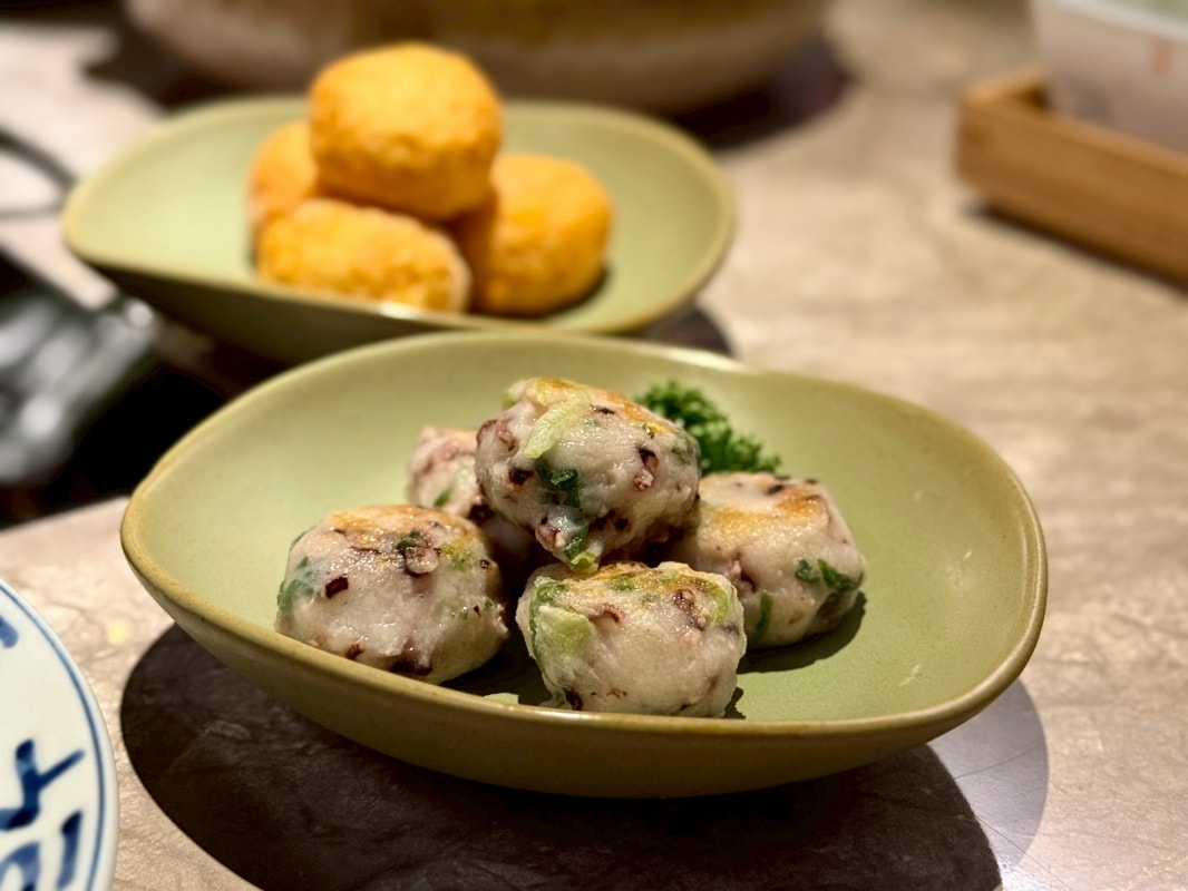 【台北大安火鍋推薦】聚食釜：台式頂級蝦湯鍋物，蝦湯濃郁爆表還可以升級黃金雜炊