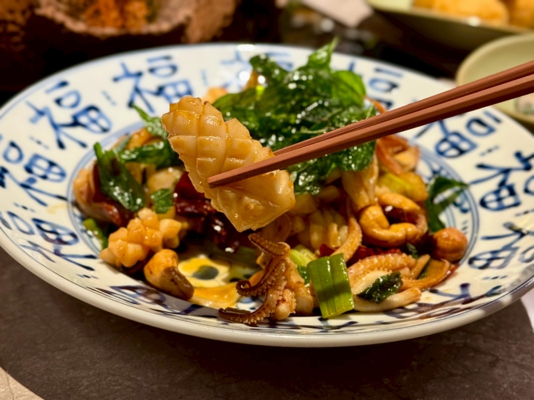 【台北大安火鍋推薦】聚食釜：台式頂級蝦湯鍋物，蝦湯濃郁爆表還可以升級黃金雜炊