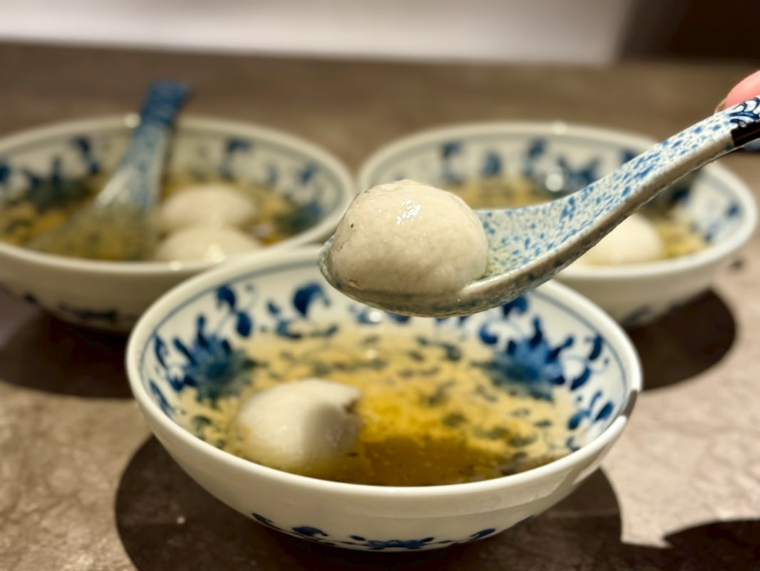 【台北大安火鍋推薦】聚食釜：台式頂級蝦湯鍋物，蝦湯濃郁爆表還可以升級黃金雜炊
