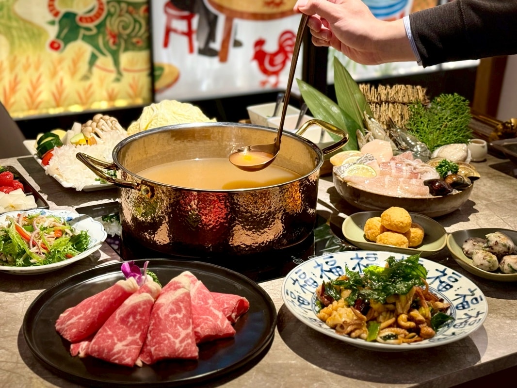 【台北大安火鍋推薦】聚食釜：台式頂級蝦湯鍋物，蝦湯濃郁爆表還可以升級黃金雜炊