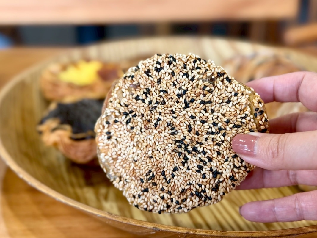 【新店美食】山崴烘焙寶橋店盛大開幕!三座世界麵包冠軍獎座坐鎮,必吃「鐵定旺」、千層蛋塔全攻略 - 第13張圖 【新店美食】山崴烘焙寶橋店盛大開幕!三座世界麵包冠軍獎座坐鎮,必吃「鐵定旺」、千層蛋塔全攻略
