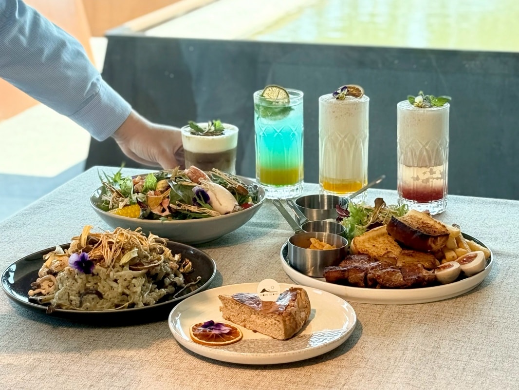 【桃園新景觀餐廳】Moon Island 沐嶋 Bistro桃園旗艦店:座落龍山生態公園綠意中的灰色美學,人氣景點龍山地下宮殿,內壢網美餐廳打卡新地標(內有最新菜單) - 第1張圖 【桃園新景觀餐廳】Moon Island 沐嶋 Bistro桃園旗艦店:座落龍山生態公園綠意中的灰色美學,人氣景點龍山地下宮殿,內壢網美餐廳打卡新地標(內有最新菜單)
