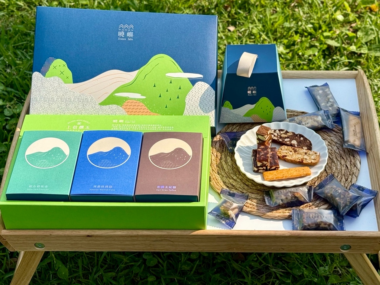 【端午送禮推薦】上信饌玉「曉嶼禮盒」端午節禮盒最美開箱,結合島嶼美學現正早鳥優惠中 - 第1張圖 【端午送禮推薦】上信饌玉「曉嶼禮盒」端午節禮盒最美開箱,結合島嶼美學現正早鳥優惠中