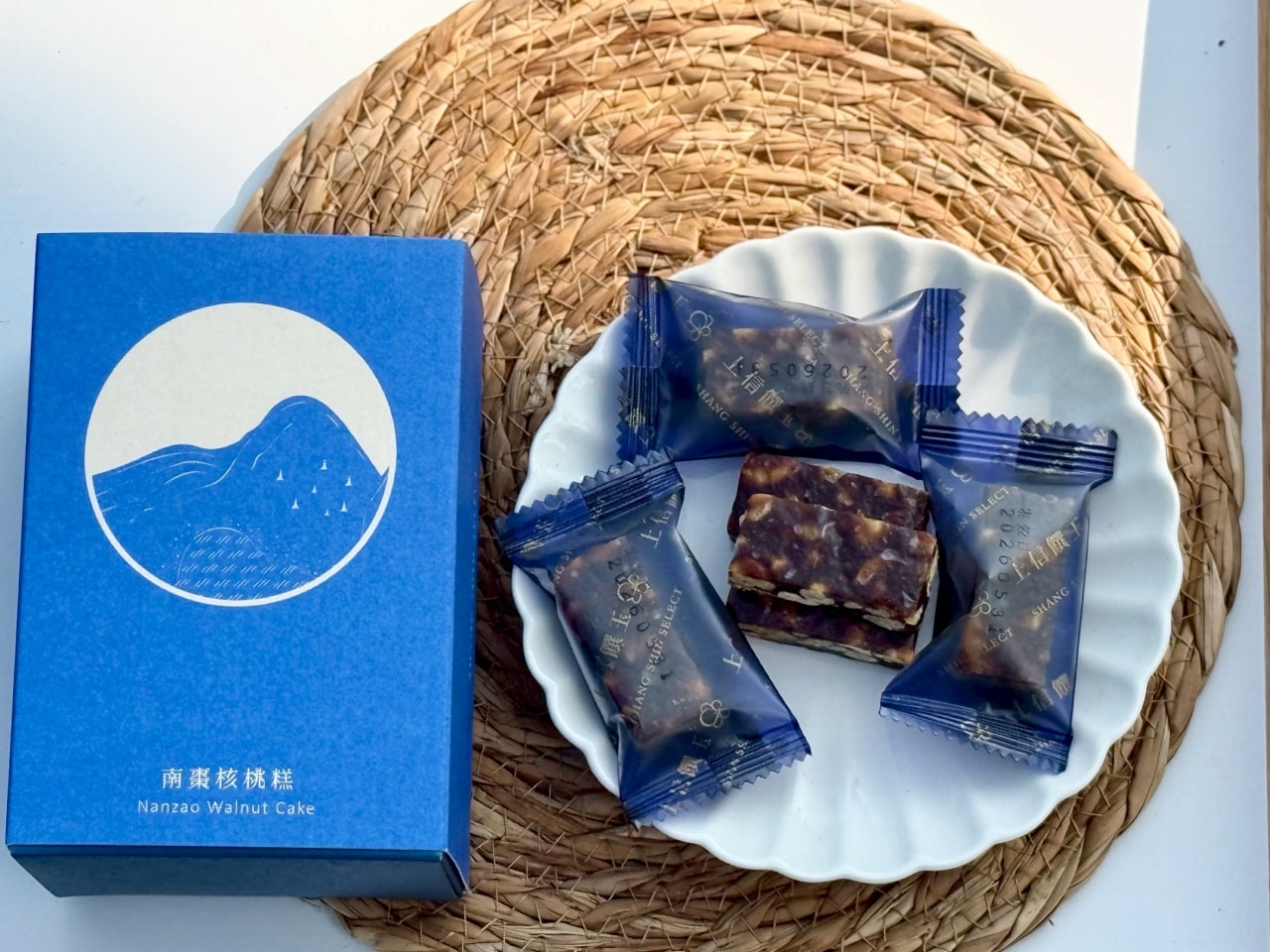 【端午送禮推薦】上信饌玉「曉嶼禮盒」端午節禮盒最美開箱,結合島嶼美學現正早鳥優惠中 - 第9張圖 【端午送禮推薦】上信饌玉「曉嶼禮盒」端午節禮盒最美開箱,結合島嶼美學現正早鳥優惠中