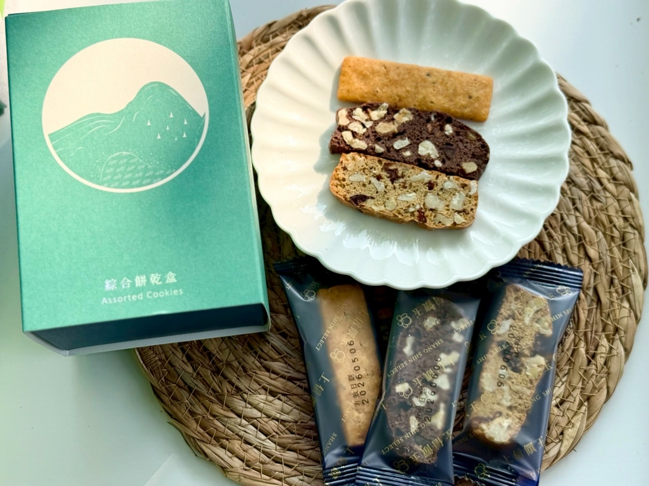【端午送禮推薦】上信饌玉「曉嶼禮盒」端午節禮盒最美開箱,結合島嶼美學現正早鳥優惠中 - 第6張圖 【端午送禮推薦】上信饌玉「曉嶼禮盒」端午節禮盒最美開箱,結合島嶼美學現正早鳥優惠中
