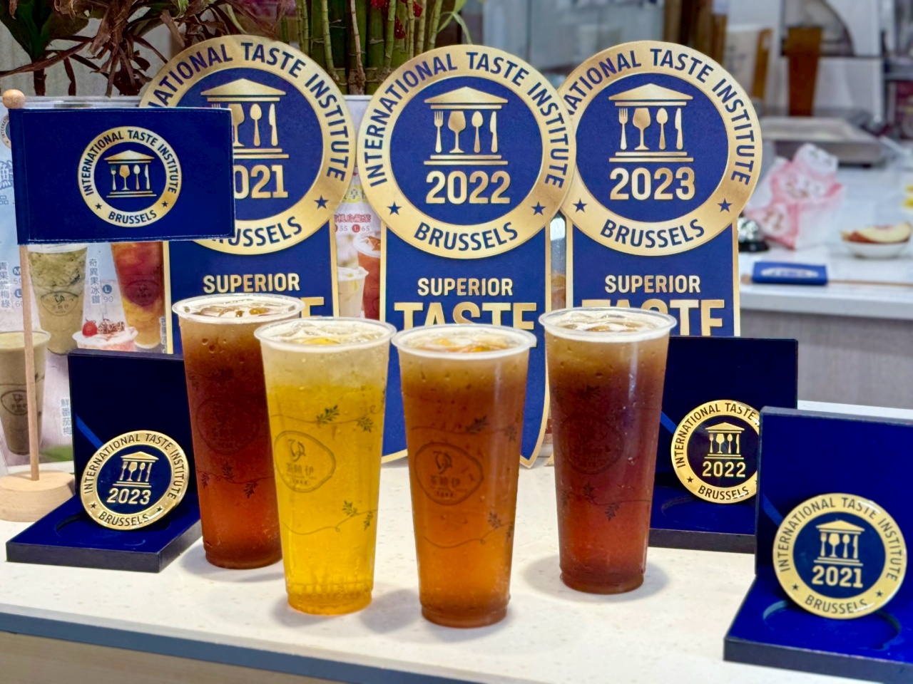 【內湖手搖飲推薦】茶曉伊新推出「蜜桃正當時」真果肉系列!加碼開箱 4 杯國際得獎茶 - 第13張圖 【內湖手搖飲推薦】茶曉伊新推出「蜜桃正當時」真果肉系列!加碼開箱 4 杯國際得獎茶