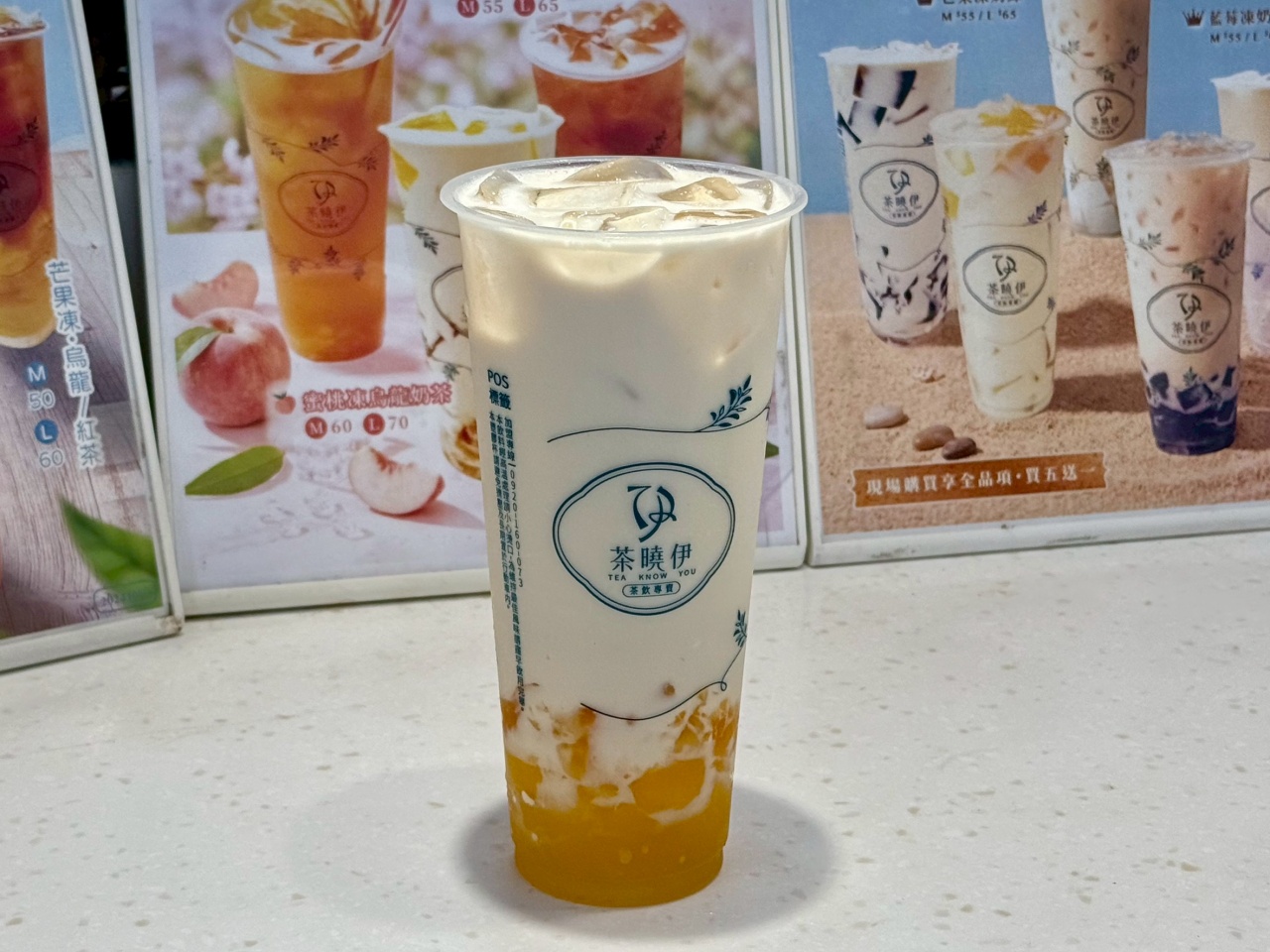 【內湖手搖飲推薦】茶曉伊新推出「蜜桃正當時」真果肉系列!加碼開箱 4 杯國際得獎茶 - 第8張圖 【內湖手搖飲推薦】茶曉伊新推出「蜜桃正當時」真果肉系列!加碼開箱 4 杯國際得獎茶